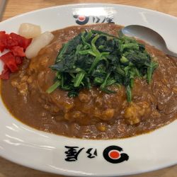 たっぷりほうれん草カレー（飯七分） 730円