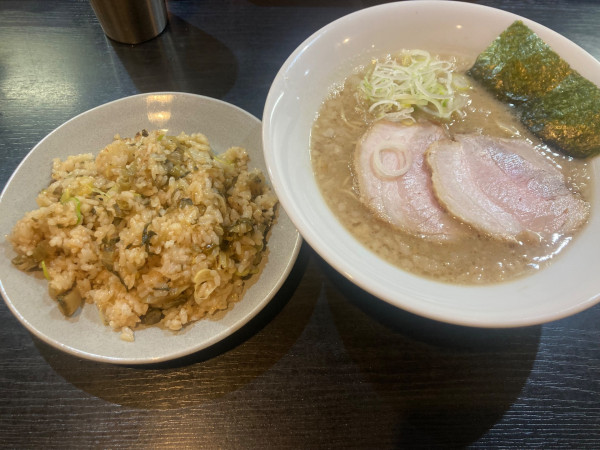 「ラーメン＋たかな焼飯」@久留米とんこつラーメン とん八。の写真