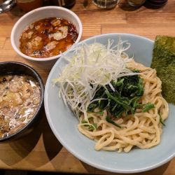 2色つけ麺 (濃厚・地獄)