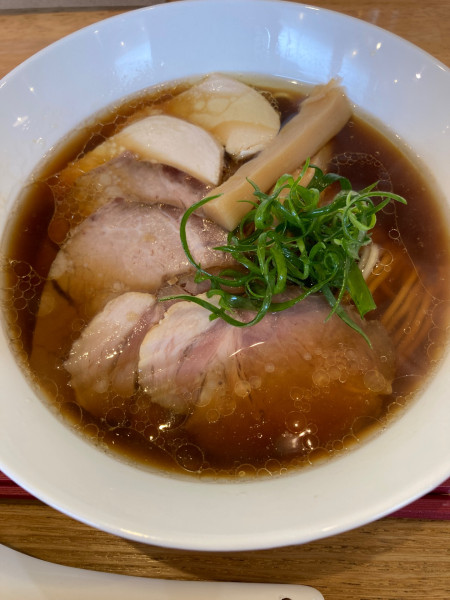 「チャーシュー麺、醤油」@らぁめん ご恩の写真