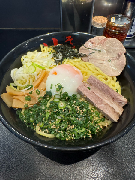 「油そばW トッピングA」@東京油組総本店 大宮東組の写真