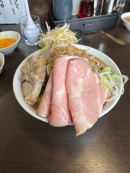 「ラーメン中 MIX」@ラーメンどでん 大宮店の写真