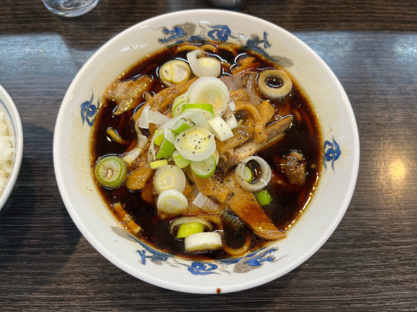 「ラーメン並、ライス、生卵1200円」@西町大喜 二口店の写真