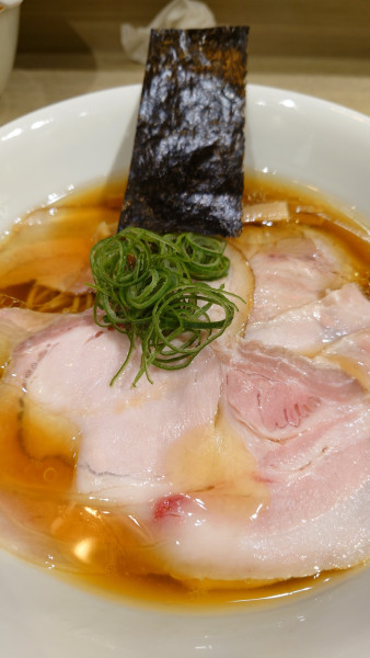 「醤油らーめん」@飯田商店 湯河原本店の写真