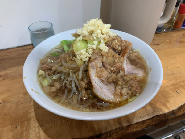 「ラーメン200g」@六麓 豚らーめんの写真