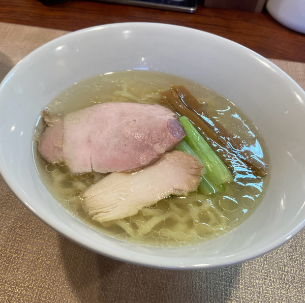 「塩ラーメン」@手打ち カドワキの写真