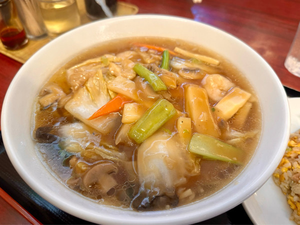 「五目タン麺」@東海酒家 荏原町店の写真