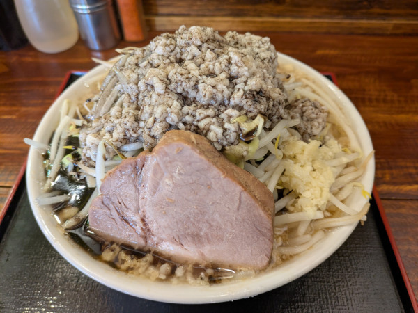 「富士ラーメン中S＋黒富士」@ラーメン富士松の写真