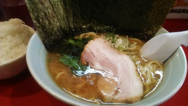 「ラーメン 850円＋のり 120円＋半ライス 120円」@おーくら家 本店の写真