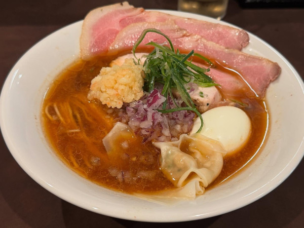 「特製ガーリックシュリンプラーメン」@RAMEN KAIBUTSU 野毛店の写真