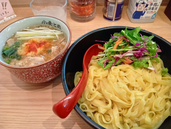 「背脂生姜醤油（熱盛）+テール丼」@小麦と肉 桃の木の写真