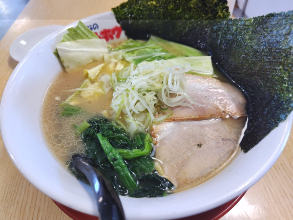 「【限定】とんこつ醤油ラーメン」@テンホウ 松本渚店の写真