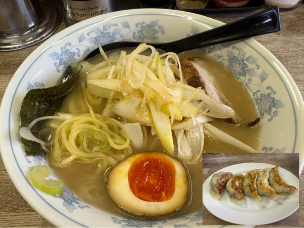 「ネギラーメン900円、餃子450円」@らーめん家 きらくの写真