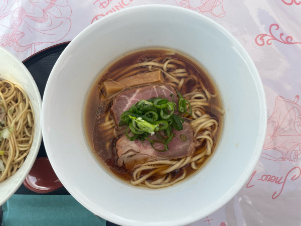 「鶏醤油らぁめん ¥800 和え玉(醤油) ¥300」@麺処 青野 ちちぶ道の駅店の写真