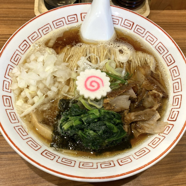 「あっさり煮干し730円＋切り落としチャーシュー50円＋玉ねぎ」@喜多方食堂 山海の写真