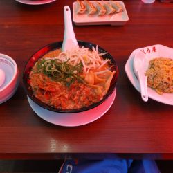 肉玉醤油そば＋焼き飯セット。