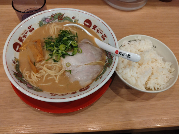 「ライスセット(こってり)¥1050-」@天下一品 神田店の写真