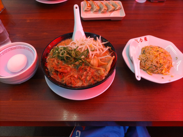 「肉玉醤油そば＋焼き飯セット。」@魁力屋 朝比奈店の写真