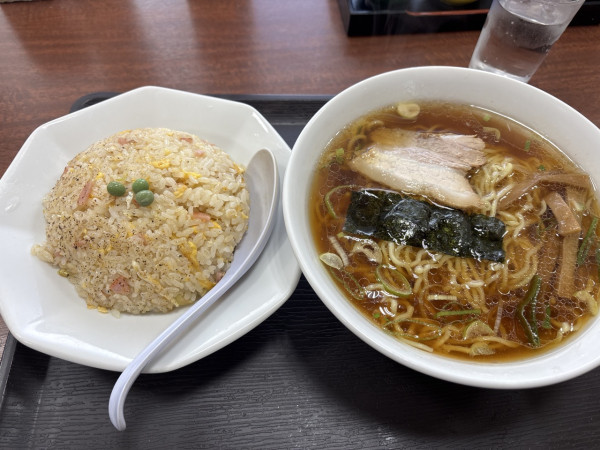 「ラーメン＋チャーハンS」@中華料理 栄福の写真