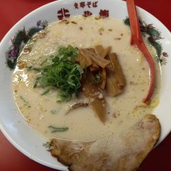 北熊支那そば・並(¥950)