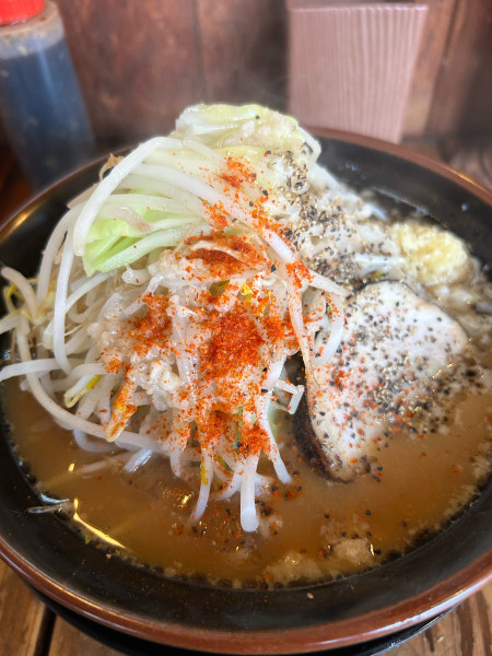 「ラーメン小」@麺や豚髭の写真