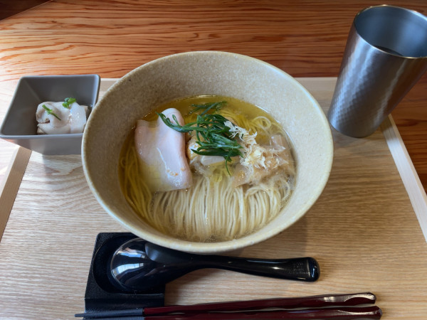 「鶏塩900円」@中華そば かたばみの写真