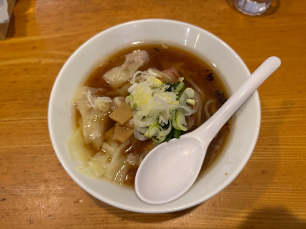 「ワンタン中華そば 並(150g)900円」@町中華 然 ~いつかは僕の夢~の写真