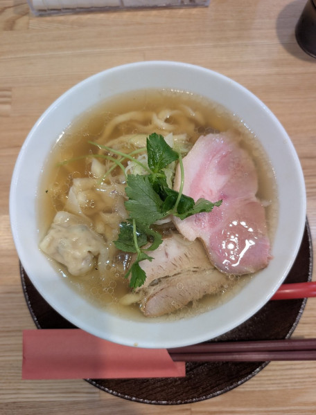 「しなそば 醤油」@手打ち正麺 Hachimitsuの写真