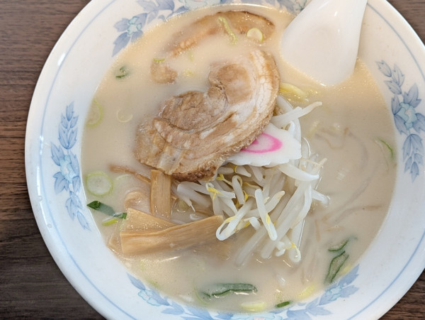 「豚骨ラーメン」@来包喜の写真