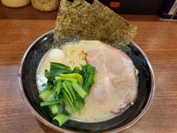 「塩ラーメン」@横浜家系ラーメン 大岡家 鶴川店の写真