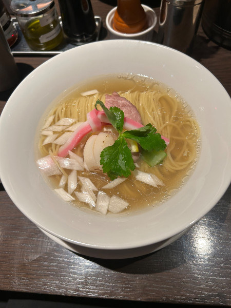 「蛤と帆立SOBA」@むぎとオリーブ×蝋燭屋 成田空港店の写真