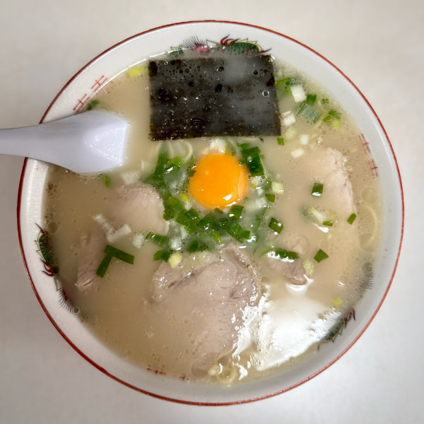 「玉子入りラーメン（730円）」@駅前ラーメン ビッグワンの写真