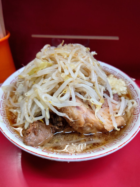 「大豚  野菜  ニンニク  カラメ」@ラーメン二郎 三田本店の写真
