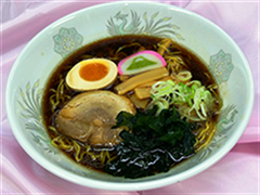 「双葉コク黒ラーメン」@双葉SA（下り）フードコートの写真