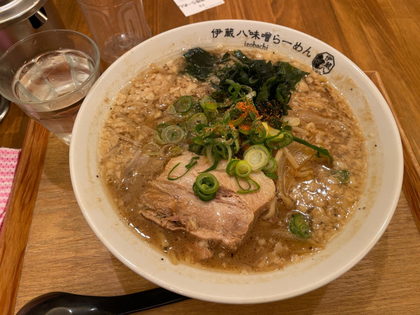 「焦がし味噌ラーメン（大盛）＋コッテリ100円」@伊蔵八味噌らーめんの写真