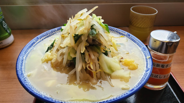 「山脈塩タンメン」@甲斐路亭の写真