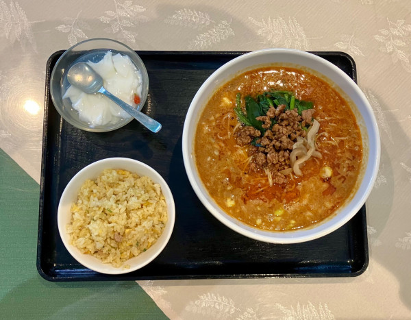 「担担麺」@中華料理 峨嵋山の写真