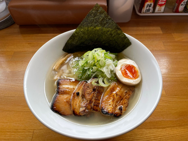 「手揉みチャーシュー麺 塩」@麺処 雅の写真