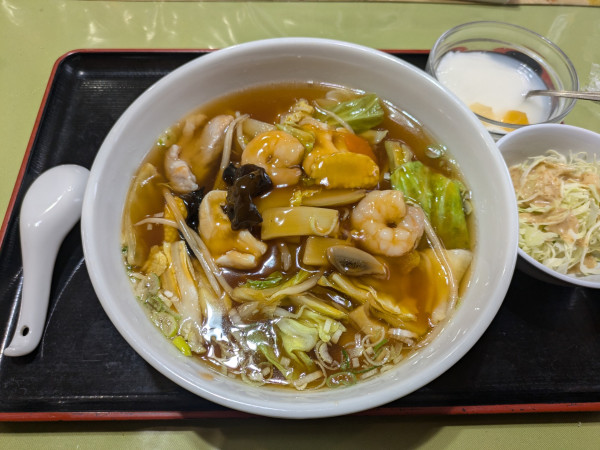 「五目ラーメン」@本格香港風廣東名菜 翡翠軒 周 富徳の廣東料理の写真