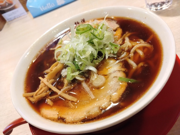 「中華そば 太麺 850円」@麺道 一休の写真