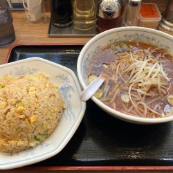 チャーハン550+おともラー150＝700円
