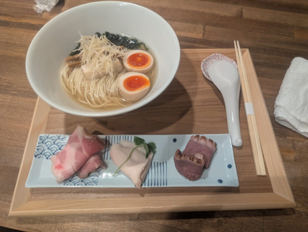 「限定塩　魚介」@酒肴場 屯の写真