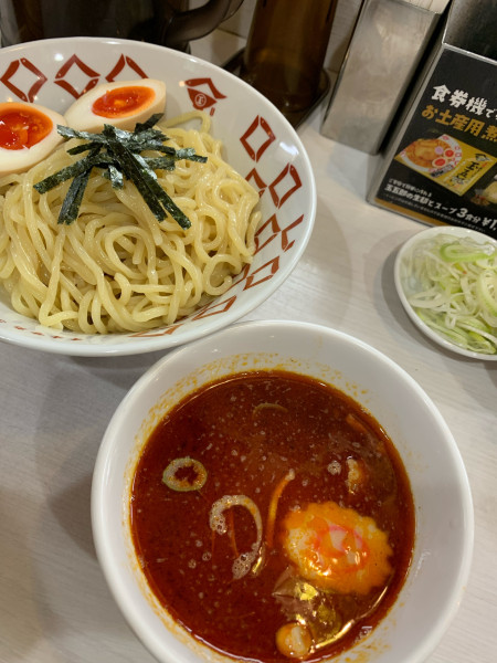 「辛味つけ麺＋ねぎ」@煮干しらーめん 玉五郎 阪急三番街店の写真