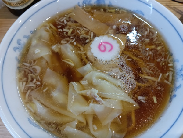 「ワンタンメン・麺軽め(¥700)」@らーめん 高尾の写真