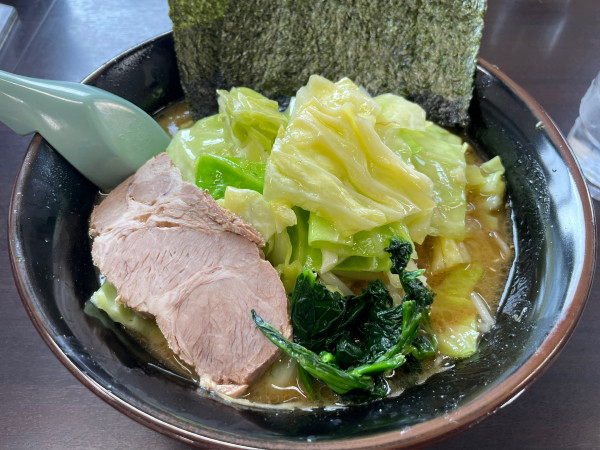「味噌キャベツラーメン」@とんぱた亭 三枚町店の写真