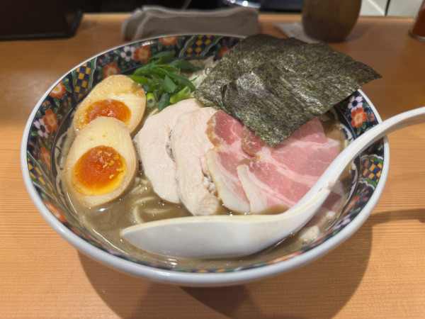 「特製濃厚煮干しそば」@北千住煮干中華蕎麦 かれんの写真