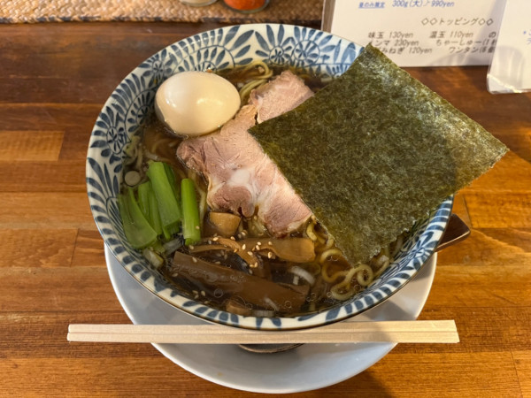 「中華そば＋麺の大盛り＋味玉」@らーめん ひよりの写真