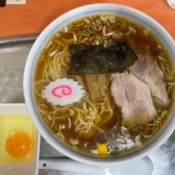 中華麺(小)¥900生卵￥100