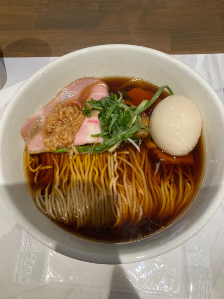 「熟成醤油そば　味玉付」@中華そば とちの葉の写真