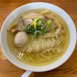 塩らーめん　味玉付き